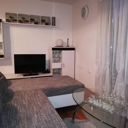 Holiday Home Tin Ogulin Buitenkant foto
