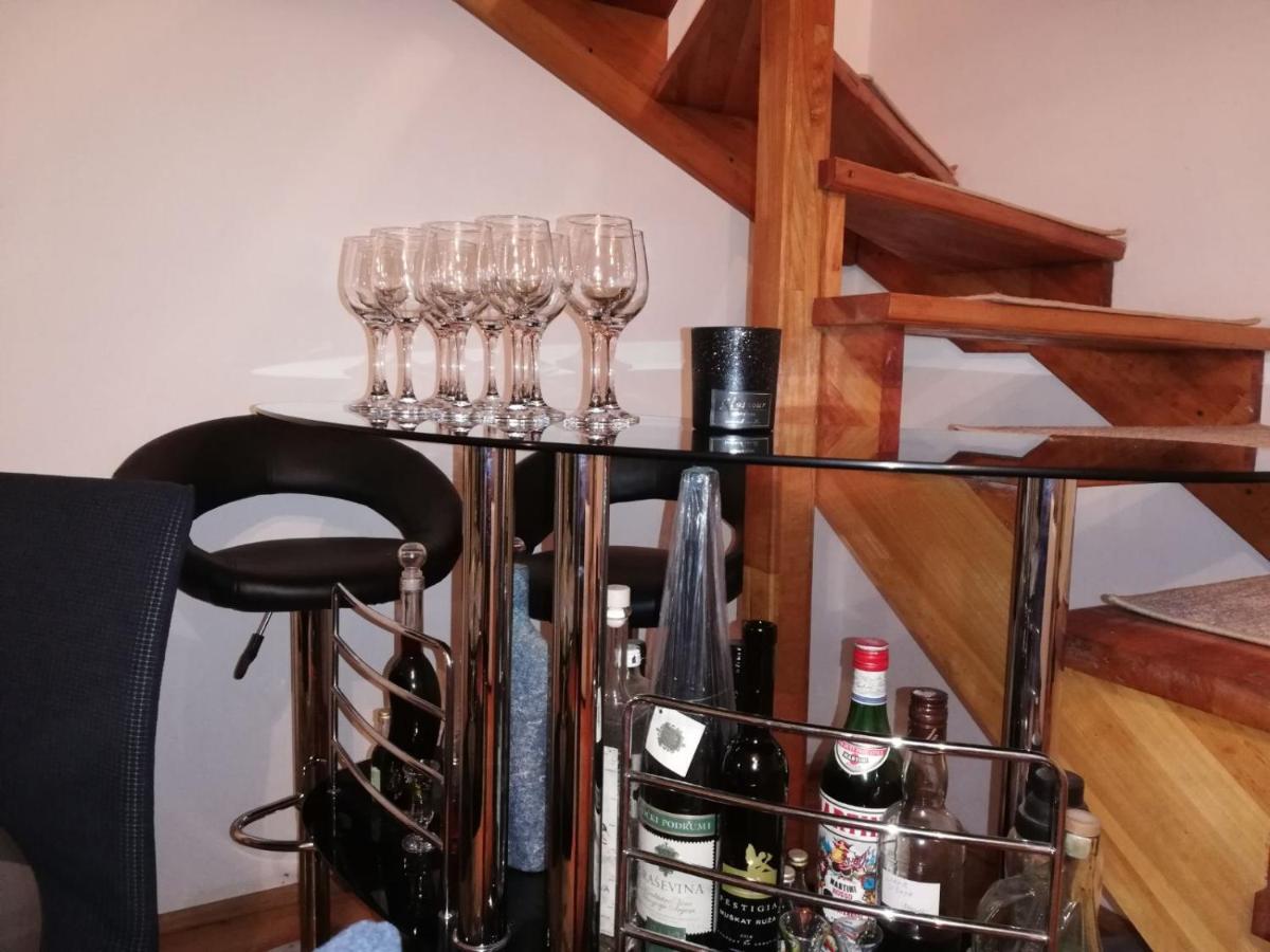 Holiday Home Tin Ogulin Buitenkant foto