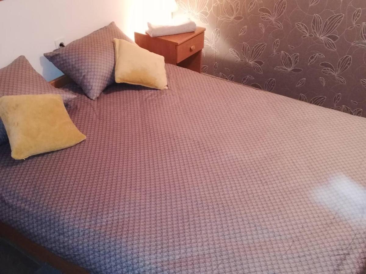 Holiday Home Tin Ogulin Buitenkant foto