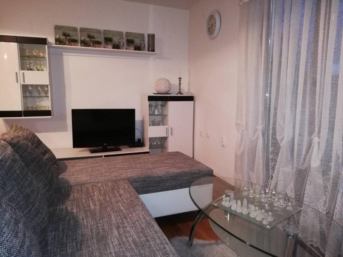 Holiday Home Tin Ogulin Buitenkant foto