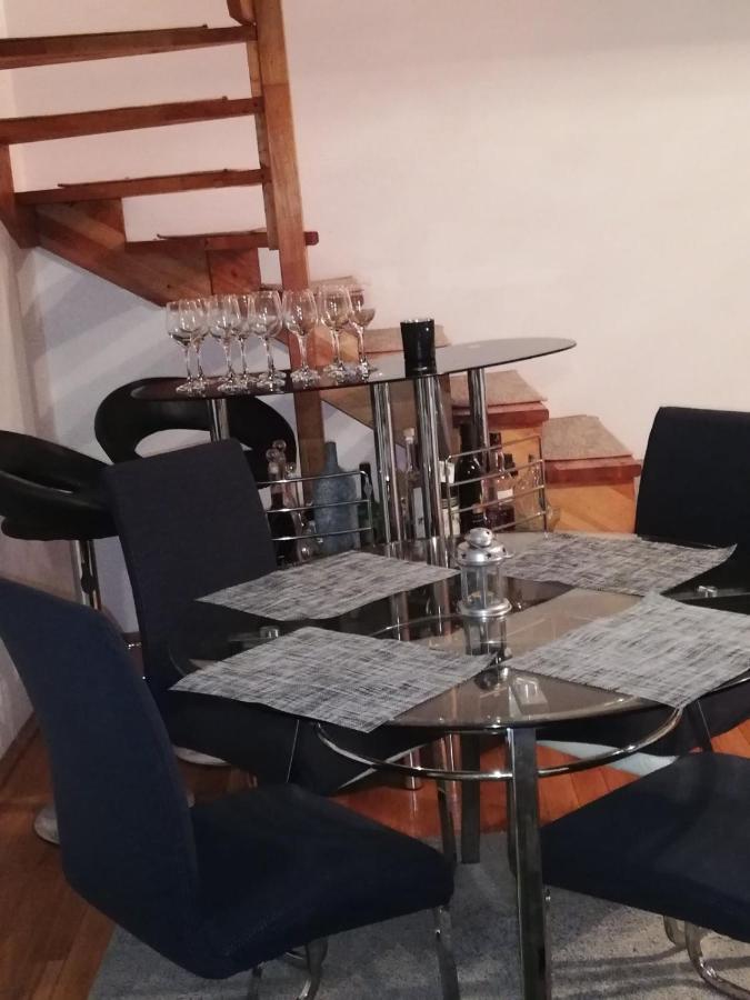 Holiday Home Tin Ogulin Buitenkant foto