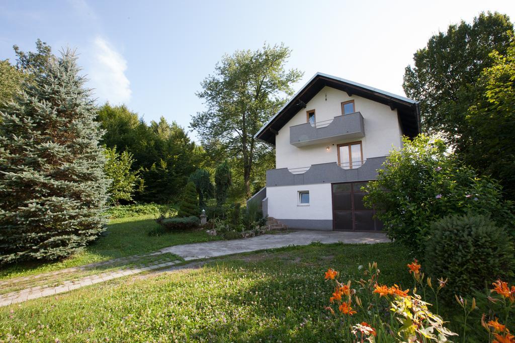 Holiday Home Tin Ogulin Buitenkant foto
